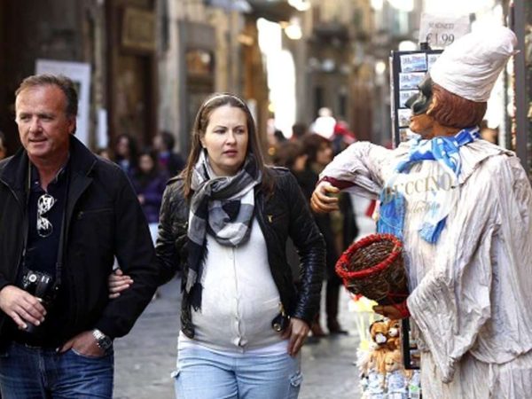 I turisti scelgono Napoli per Pasqua e Pasquetta (3)
