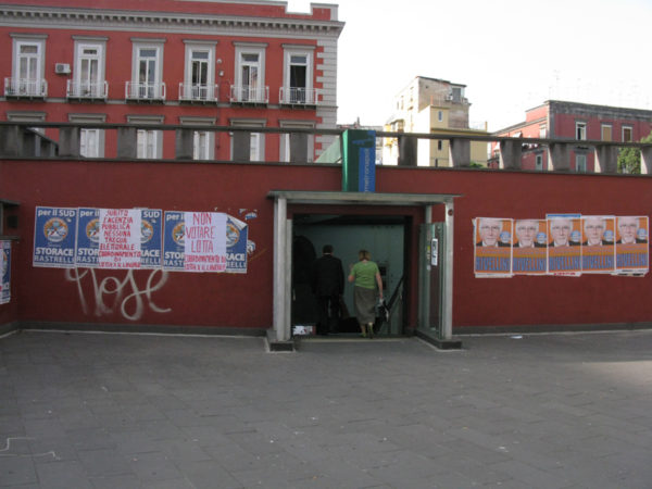 stazione metropolitana museo 