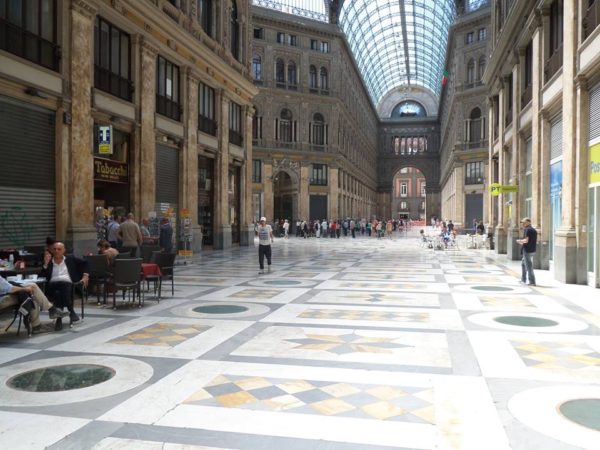 Galleria Umberto chiusa