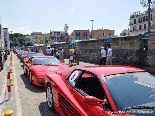 ISCHIA IN ROSSO - Le Ferrari sbarcano a Ischia