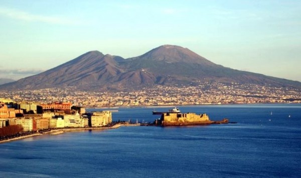 L'appello: “Sono piemontese e voglio trasferirmi a Napoli, qualcuno mi aiuti”