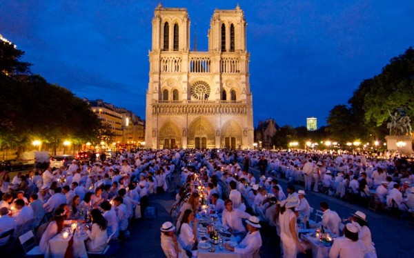 Paris, white dinner