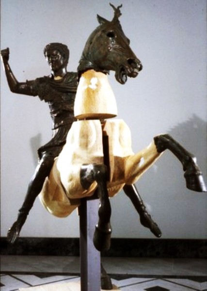 statua equestre