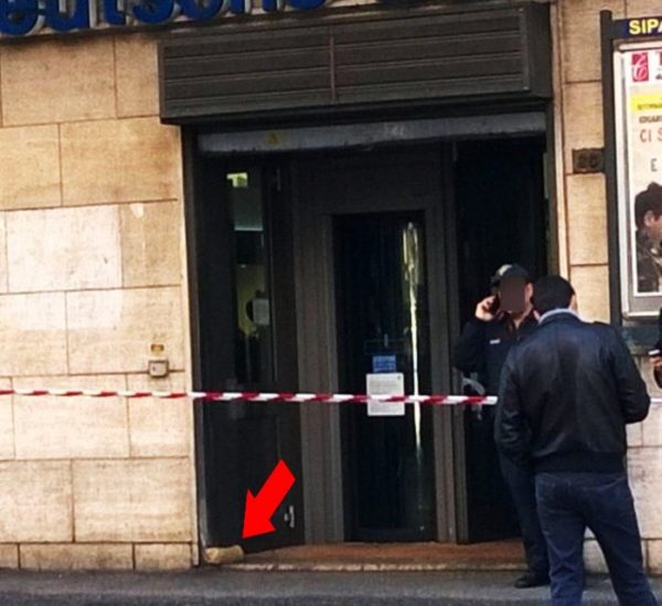 Allarme bomba Vomero