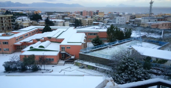 Neve a Torre del Greco gelo
