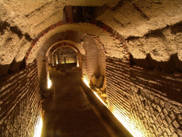 Cunicoli sotterranei a Napoli