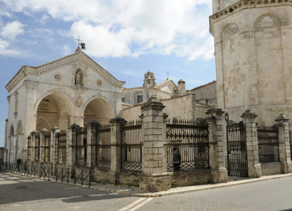 Monte-SantAngelo-Santuario-San-Michele