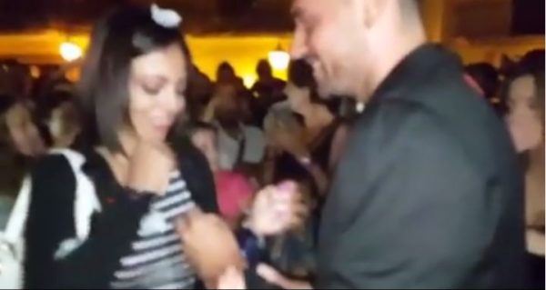 proposta di matrimonio con flash mob