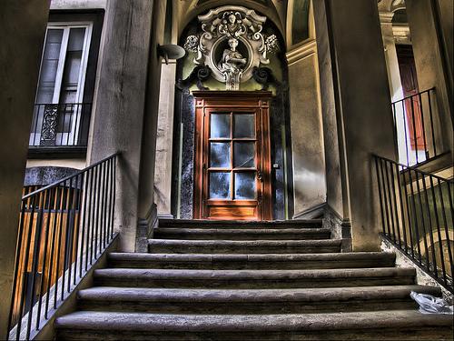 “HOMEATING” palazzi storici di Napoli