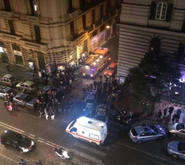 Napoli esplosione piazza borsa