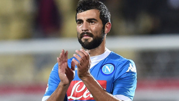 MODENA, ITALY - SEPTEMBER 23: Raul Albiol of Napoli after the Serie A match between Carpi FC and SSC Napoli at Alberto Braglia Stadium on September 23, 2015 in Modena, Italy. (Photo by Giuseppe Bellini/Getty Images)