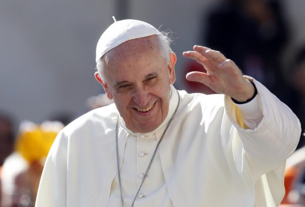 Papa Francesco, annuncio a sorpresa: visiterà la Terra dei Fuochi