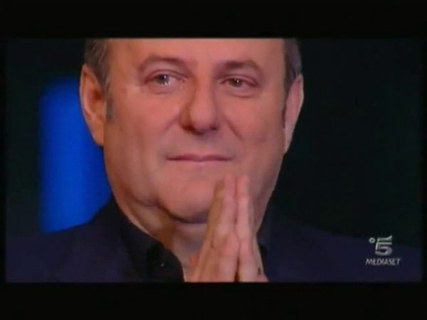 gerry scotti commosso