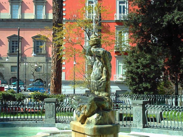 Sanificazione piazza Cavour