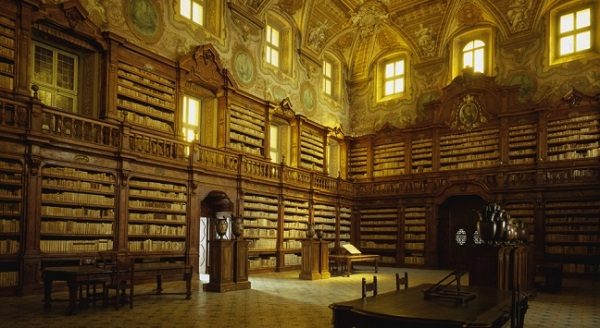 biblioteca Girolamini di Napoli
