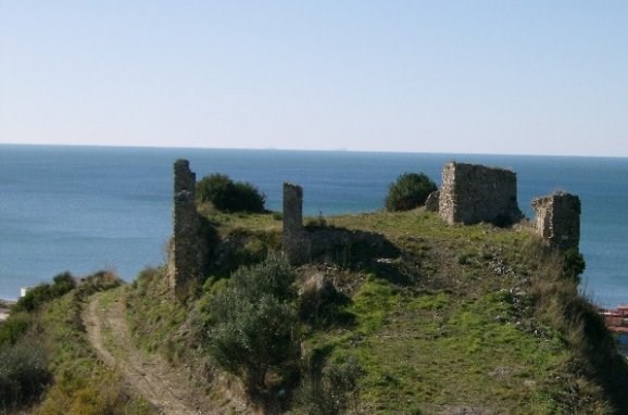 le-misteriose-terme-di-sinuessa-una-citt-sommersa