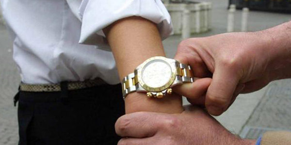 turisti truffa rolex