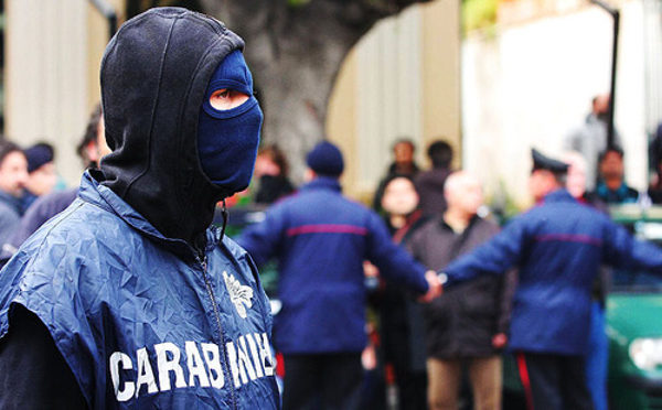 Droga, maxi blitz dei carabinieri tra Napoli e Caserta: 40 persone arrestate all'alba