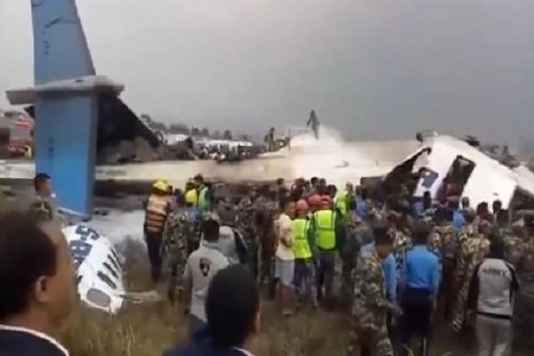 Strage in Nepal, aereo si schianta al suolo: già 50 i morti - Vesuvio Live