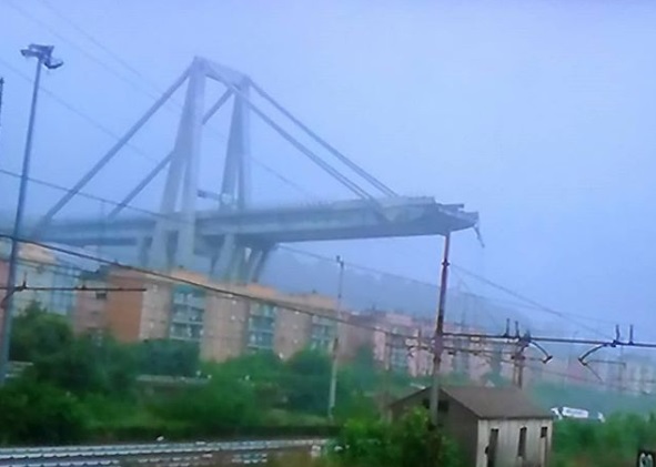crollo ponte Genova