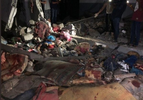 libia centro detenzione migranti bombardato