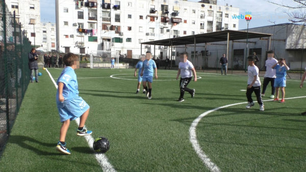 campetto calcio case celesti