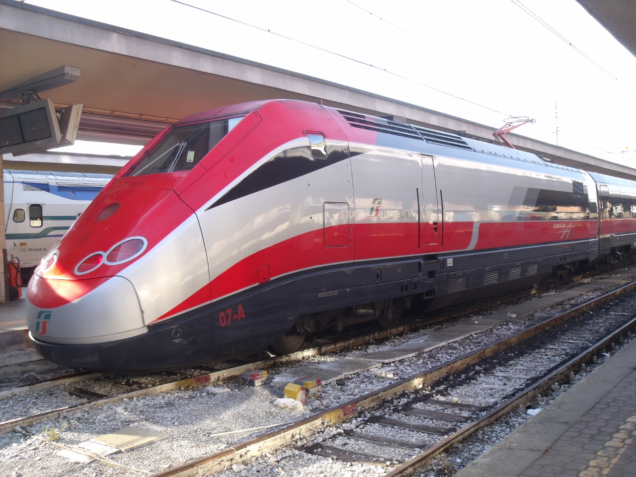 Trenitalia annuncia il nuovo Frecciarossa che collegherà Napoli all'aeroporto di Roma Fiumicino dal 5 agosto 2023