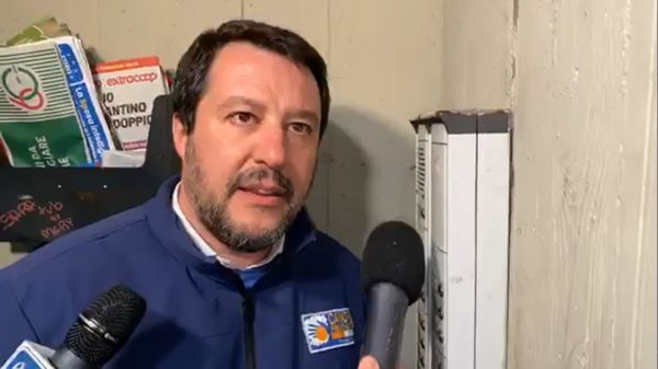 matteo salvini bologna spacciatore