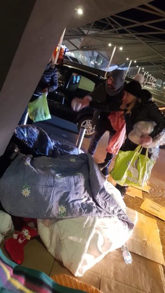 napoli befana senzatetto