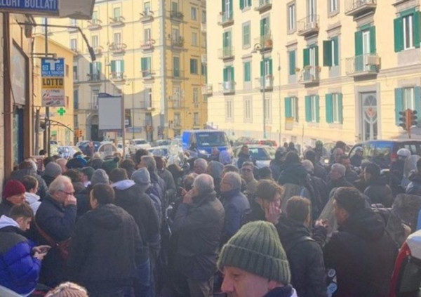 fila biglietti napoli-barcellona