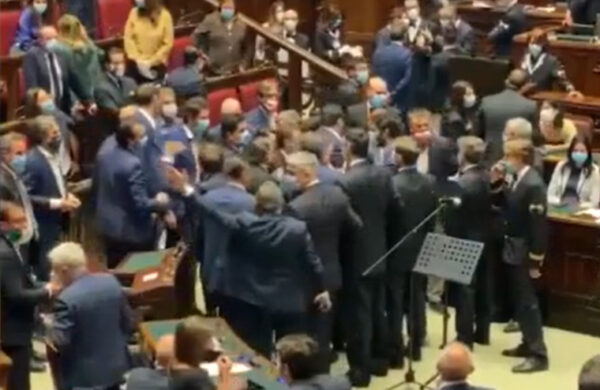 rissa camera lega 5 stelle