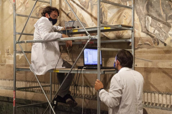 restauro mosaico battaglia di isso