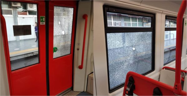 treno circumvesuviana vandalizzato