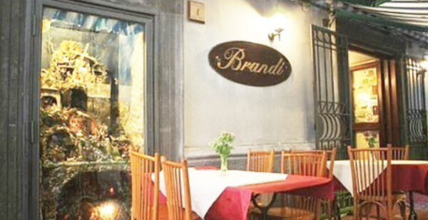 chiude pizzeria brandi