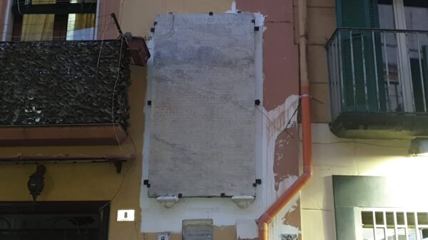 lapide annonaria portici