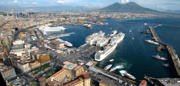 porto di napoli