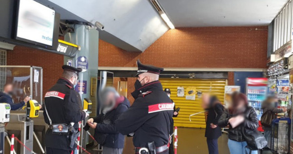 controlli carabinieri napoli