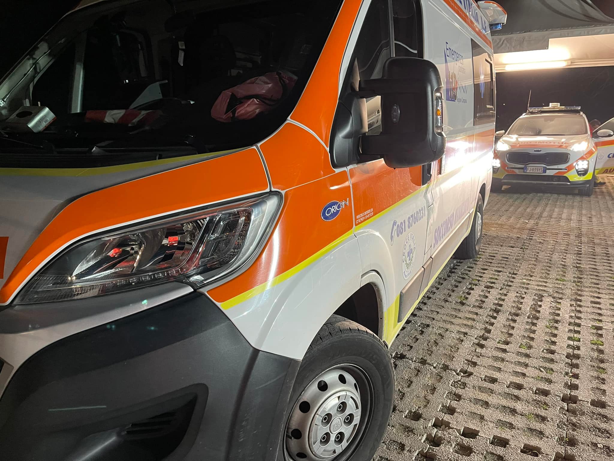 covid napoli ambulanza