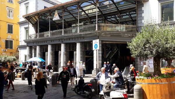 stazione cumana montesanto (1)