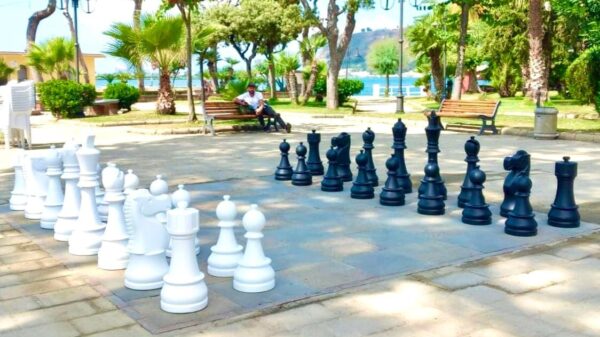 scacchiera villa comunale bacoli