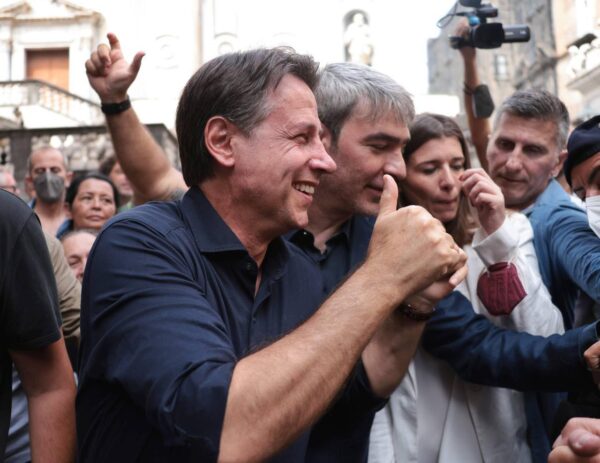 giuseppe conte napoli