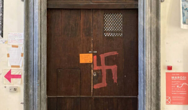 svastiche asilo filangieri