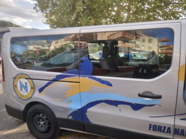 napoli futsal minivan vandalizzato roma