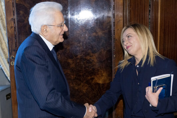 sergio mattarella e giorgia meloni