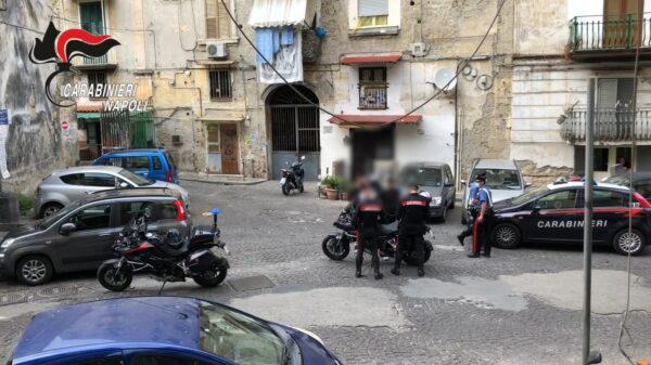 napoli tentato omicidio fuoco