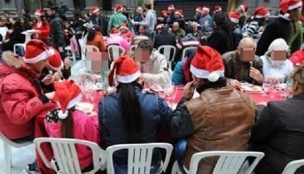 Pranzo senzatetto a Napoli