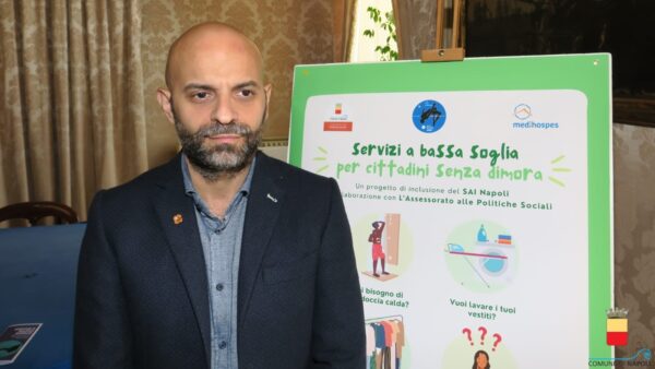 napoli senza dimora docce