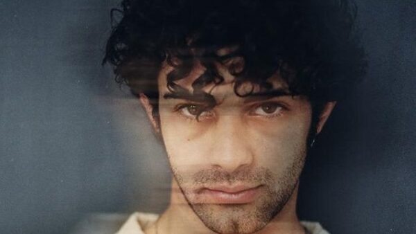 chi è massimiliano caiazzo