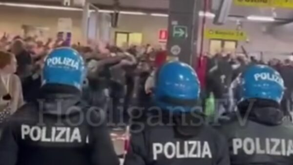 tifosi eintracht francoforte a napoli