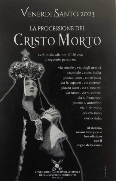 Processione Nera del Cristo Morto 2023 a Sorrento